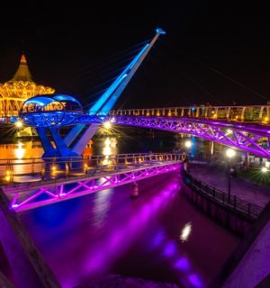 State Legislative Building & Darul Hana Bridge